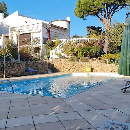 Vila 5 Pieces Avec Piscine Privee Et Climatisation A Sainte-maxime, Proche Commodites - Fr-1-780-65 Sainte-Maxime