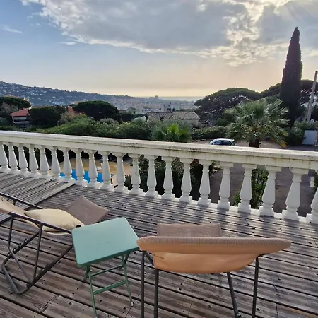 5 Pieces Avec Piscine Privee Et Climatisation A Sainte-maxime, Proche Commodites - Fr-1-780-65 סן-מקסים